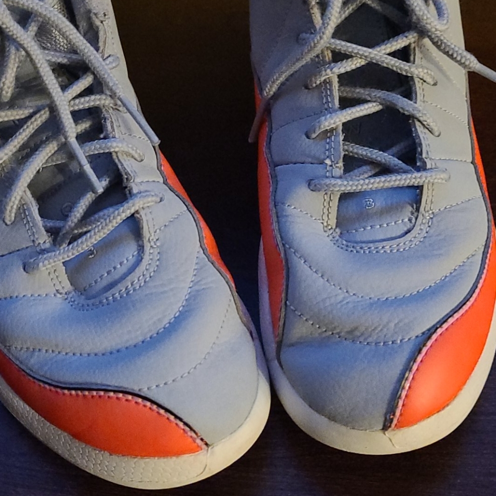 Air Jordan 12 Retro (GS) Wolf Grey Racer Pink - Picture 9 of 9